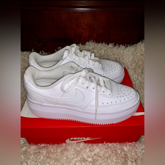 Nike Women's Court Vision Alta Leather Platform Casual Sneakers (6.5; White) - Picture 9 of 11